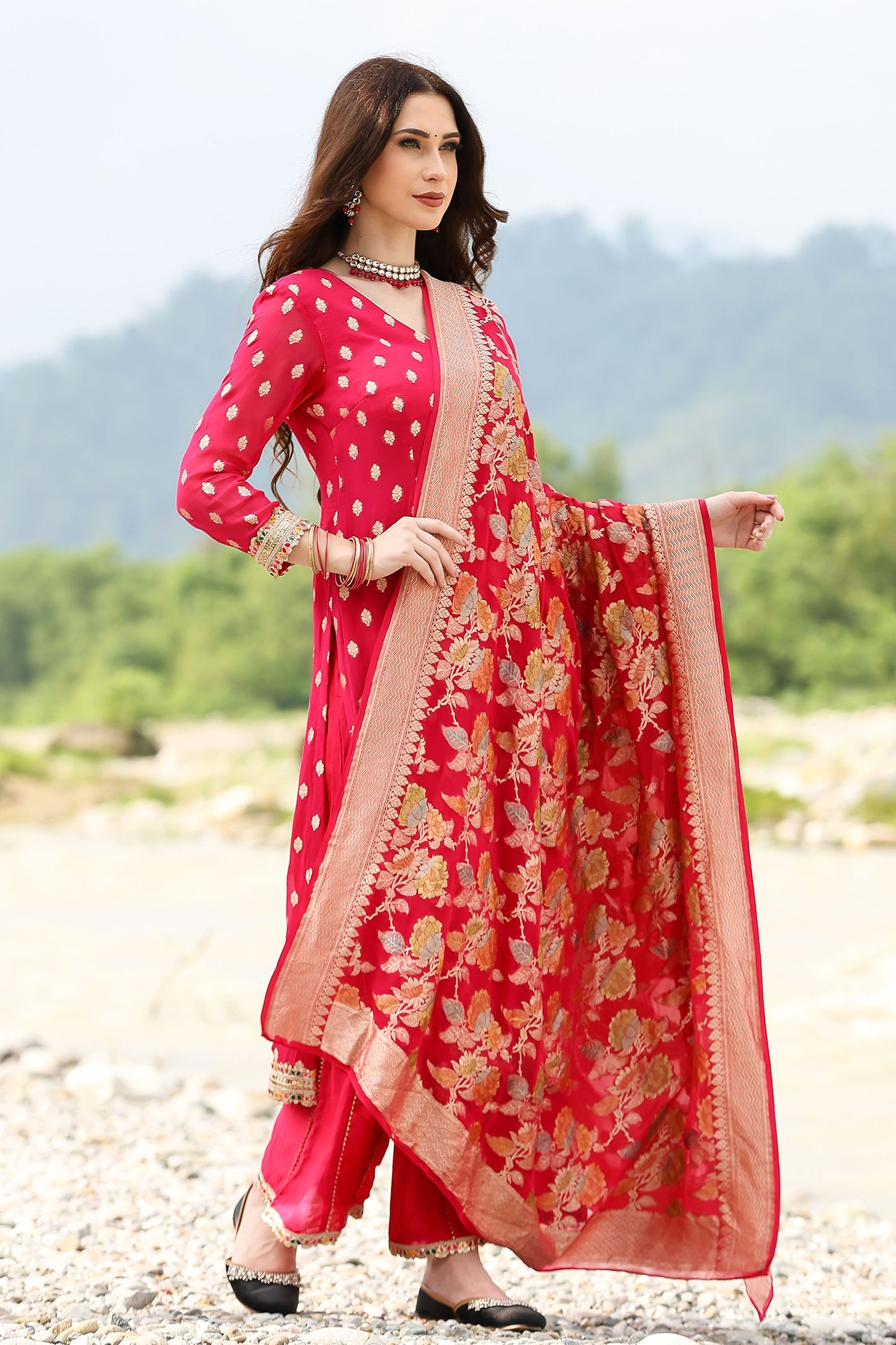 Banarasi Pink Handloom Georgette Suit Set With Duppatta