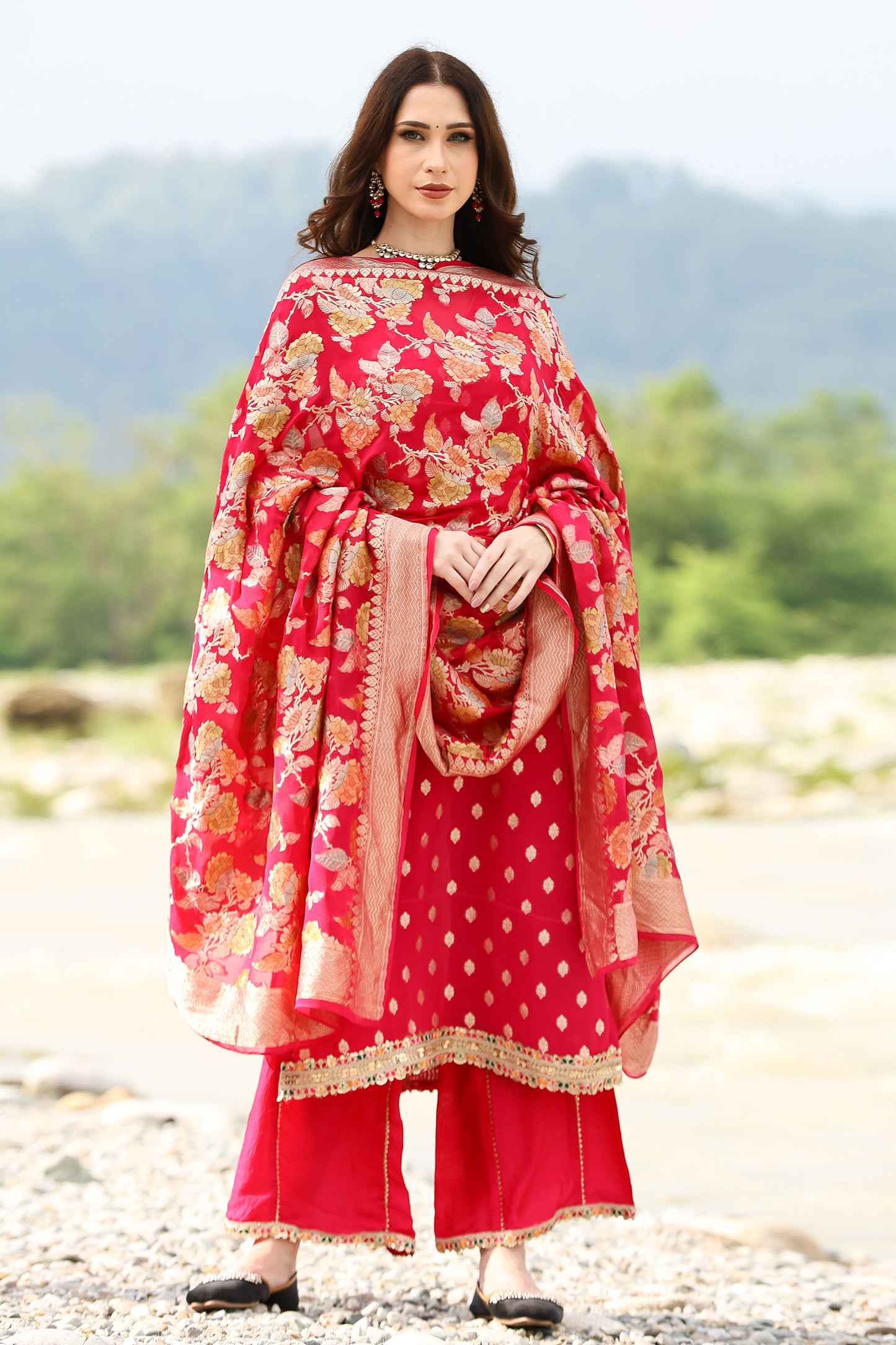 Banarasi Pink Handloom Georgette Suit Set With Duppatta