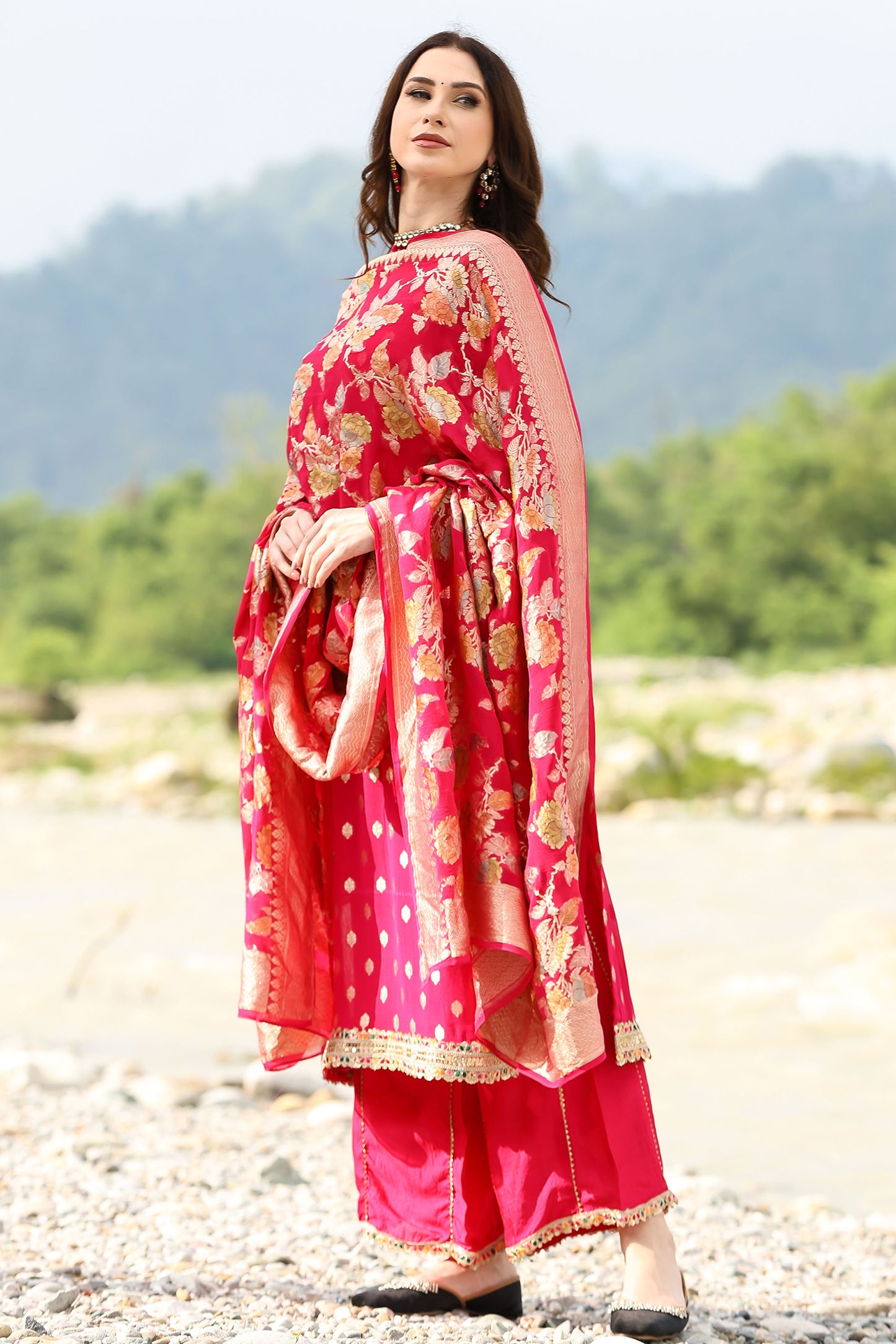 Banarasi Pink Handloom Georgette Suit Set With Duppatta