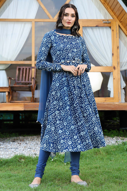 Indigo Churidar Suit Set With Chiffon Seashell Duppatta