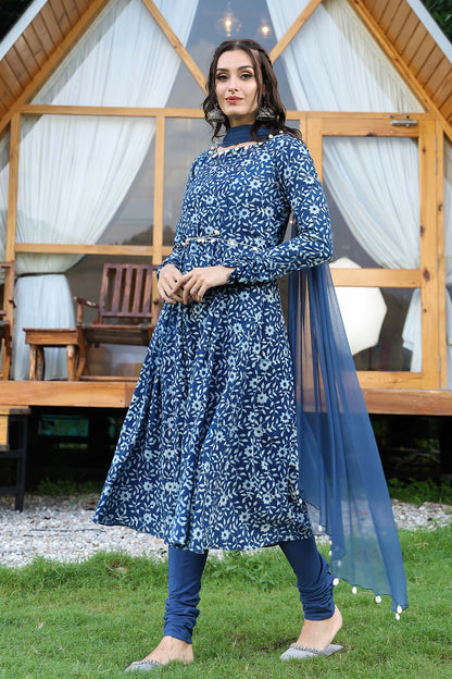 Indigo Churidar Suit Set With Chiffon Seashell Duppatta