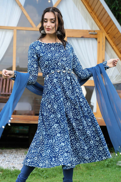 Indigo Churidar Suit Set With Chiffon Seashell Duppatta