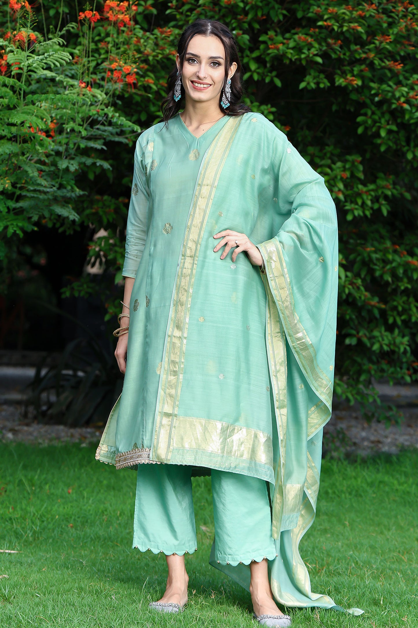 Banarasi Cupro Yarn Mehendi Green Suit Set