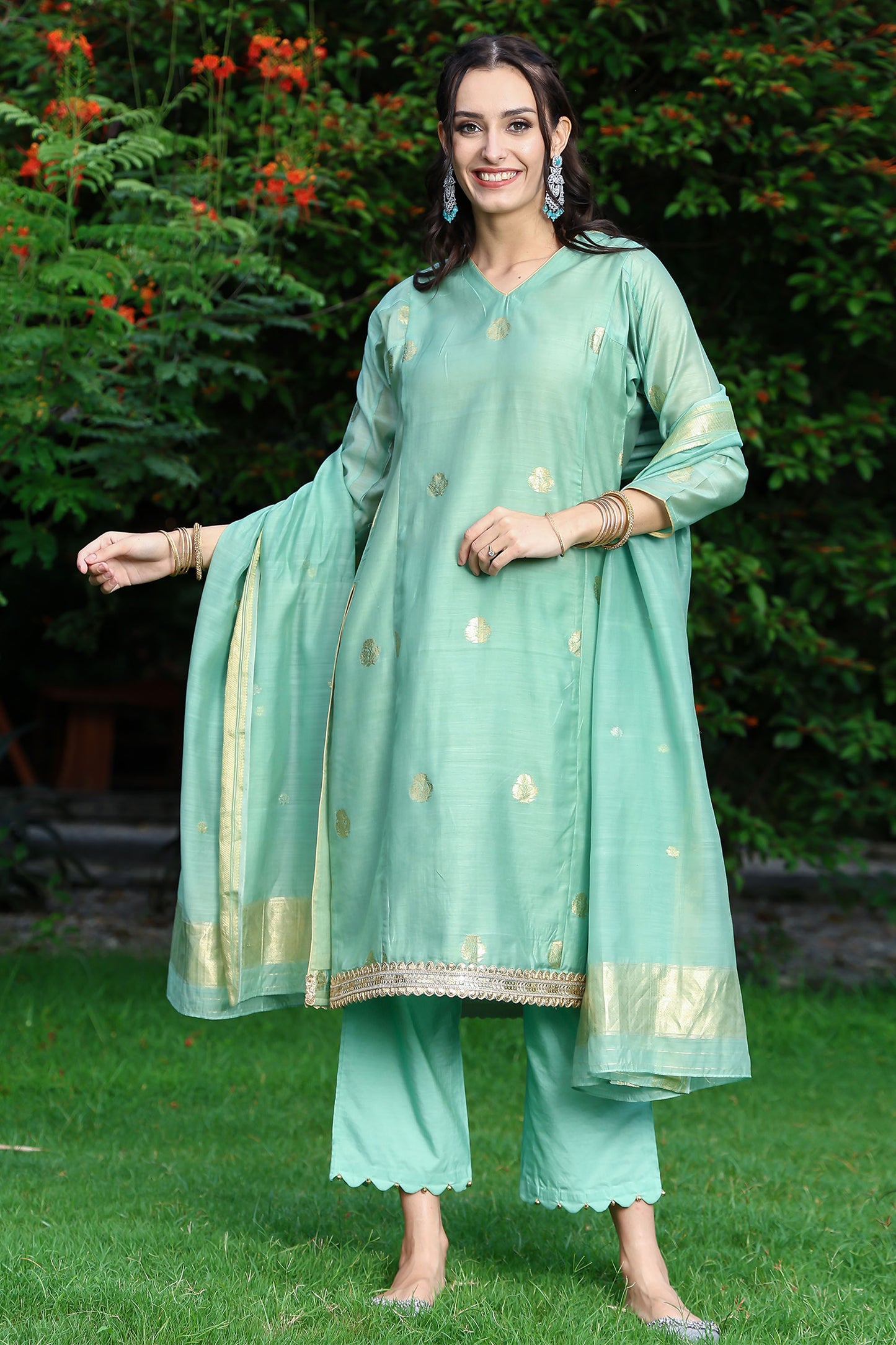 Banarasi Cupro Yarn Mehendi Green Suit Set