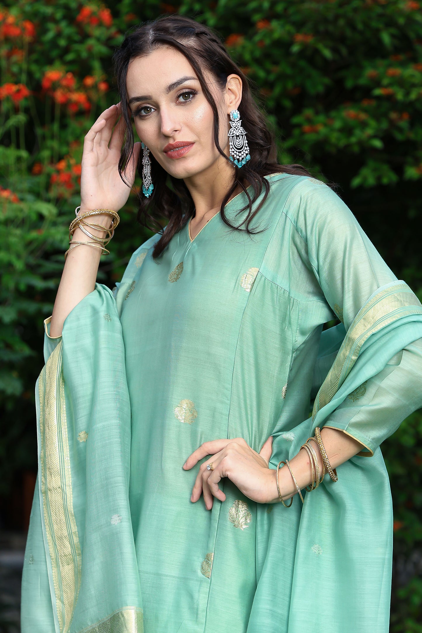 Banarasi Cupro Yarn Mehendi Green Suit Set